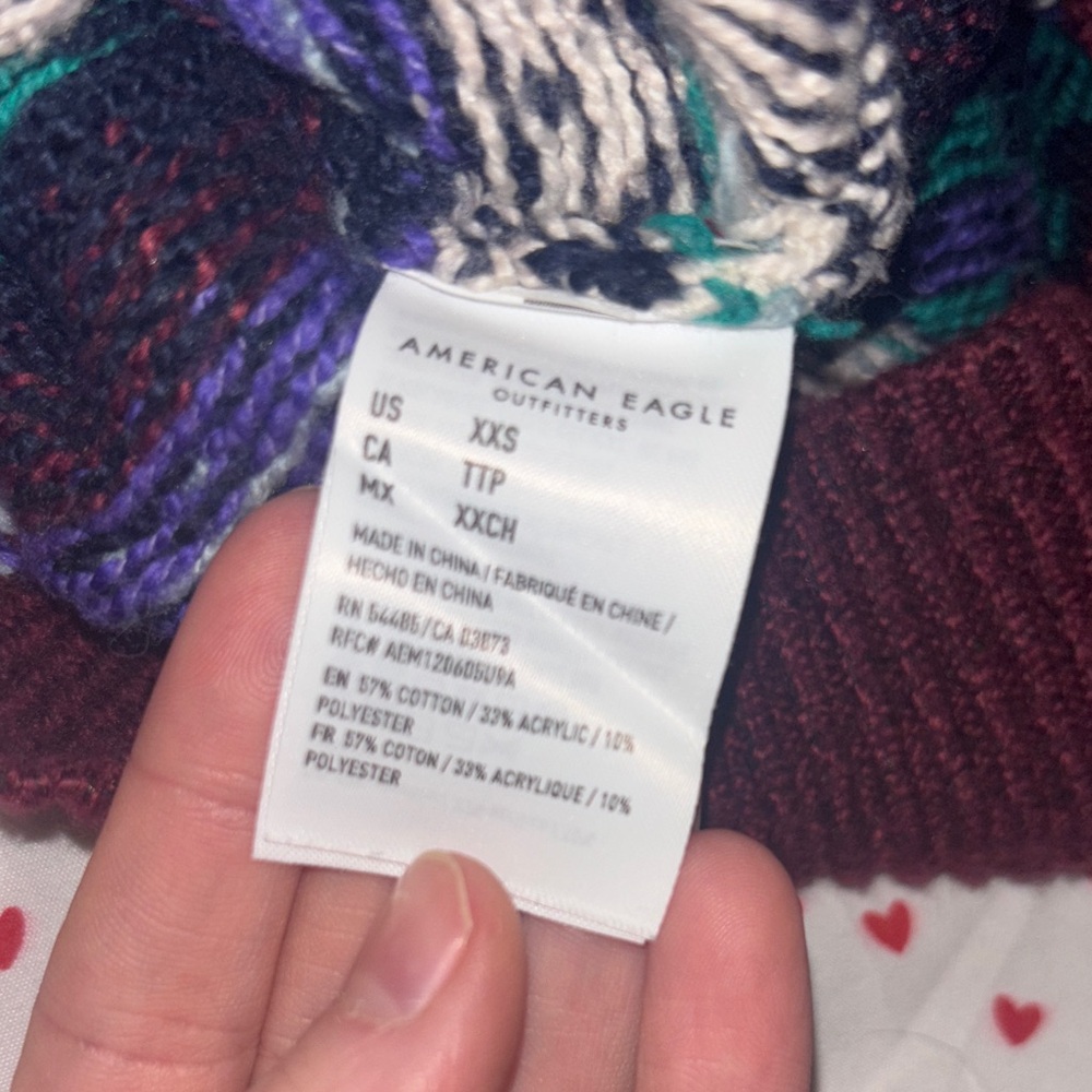 American Eagle Cropped Multicolor Patterned Sweat… - image 3